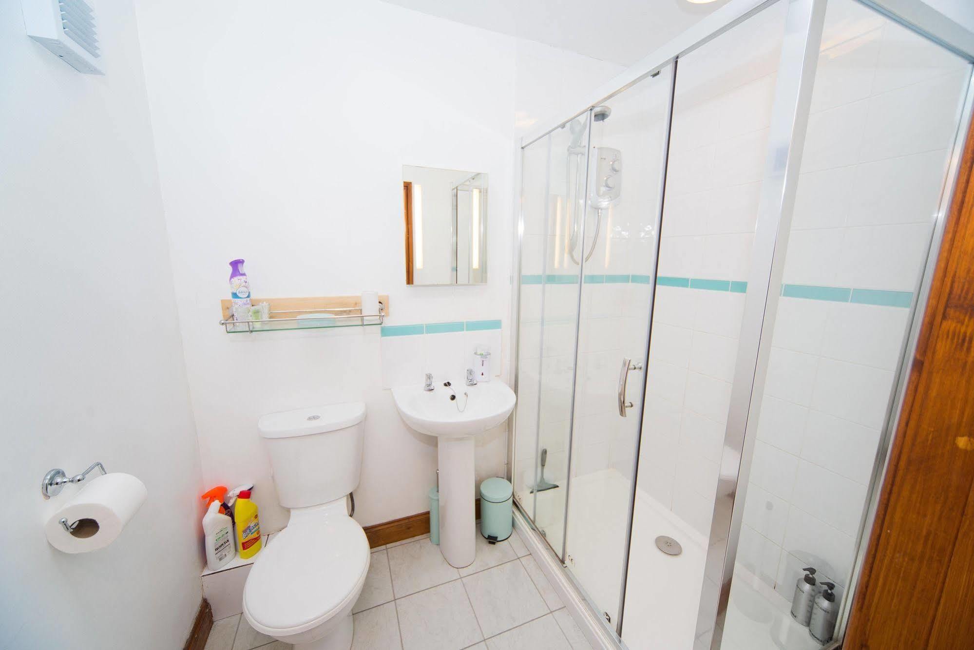 Stunning Countryside Views & Private Balcony! Cozy Room, 3 Miles To Lyme Regis - Free Parking & Wifi Аксминстер Экстерьер фото