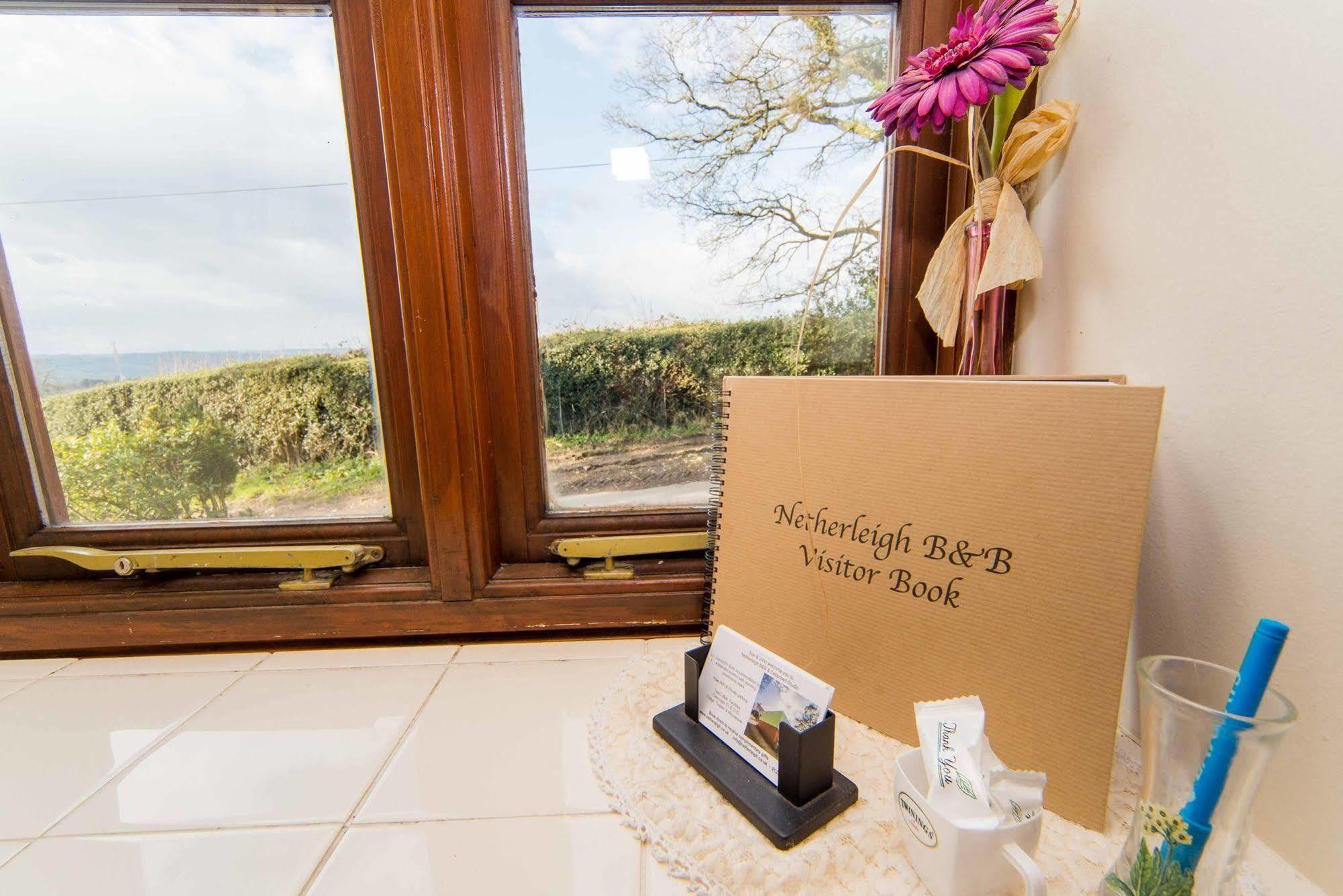 Stunning Countryside Views & Private Balcony! Cozy Room, 3 Miles To Lyme Regis - Free Parking & Wifi Аксминстер Экстерьер фото