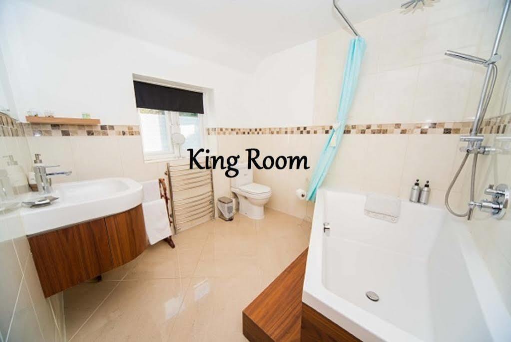 Stunning Countryside Views & Private Balcony! Cozy Room, 3 Miles To Lyme Regis - Free Parking & Wifi Аксминстер Экстерьер фото