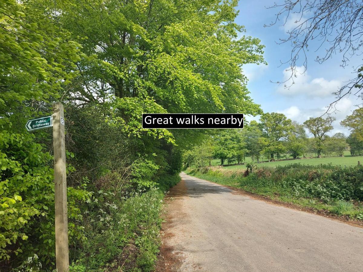 Stunning Countryside Views & Private Balcony! Cozy Room, 3 Miles To Lyme Regis - Free Parking & Wifi Аксминстер Экстерьер фото
